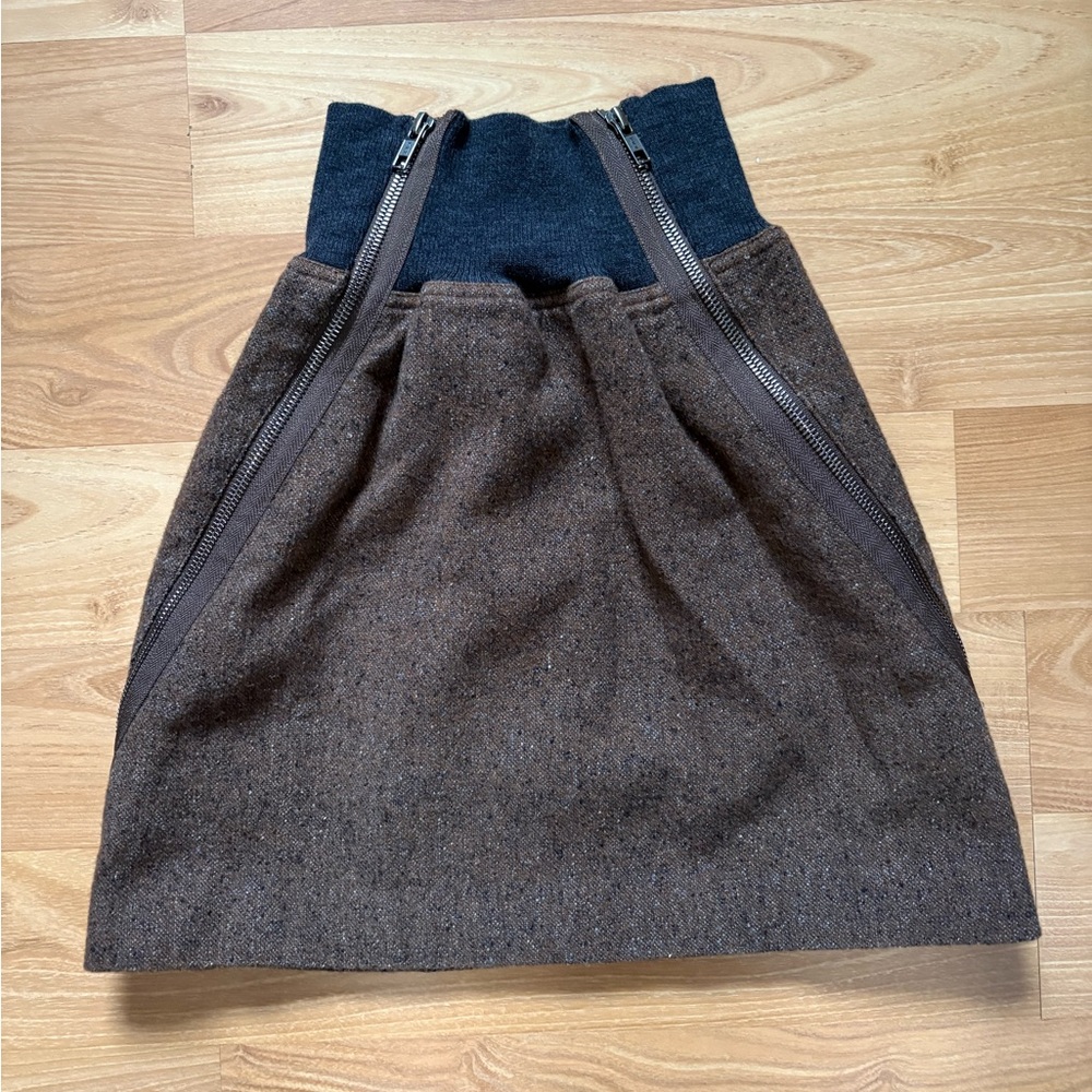 Theory Brown Mini Skirt with Black Waistband and Zipper Detail